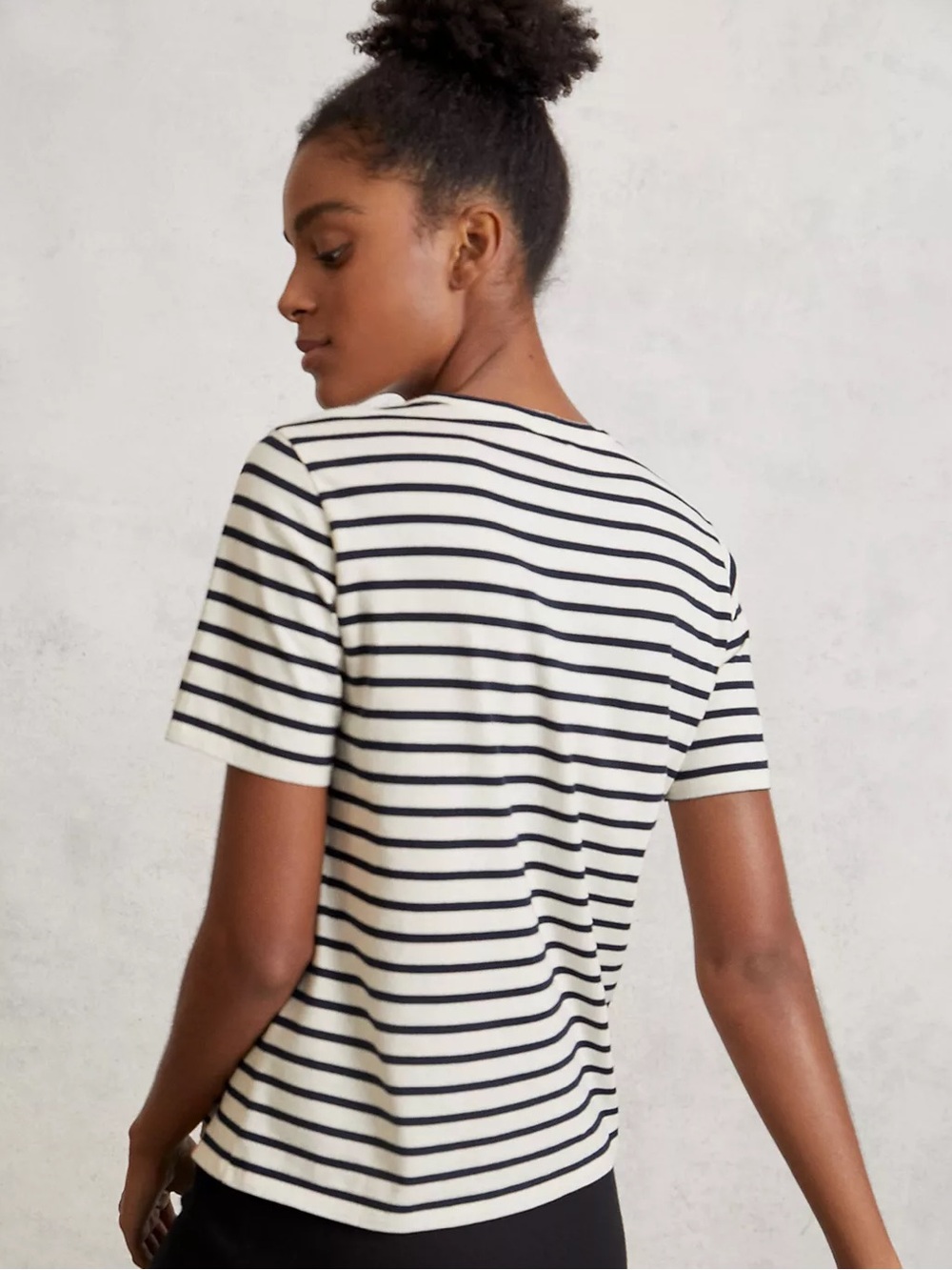 Kule Love Graphic Tee - Picture 2 of 7